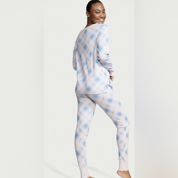 VICTORIA'S SECRET Thermal Long Pajama Set Size Small - Picture 1 of 10